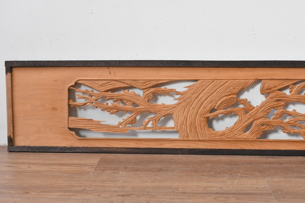 ヴィンテージ建具　昭和中期～後期　松竹梅の木彫りが両面に施された欄間2枚セット　(R-085084)