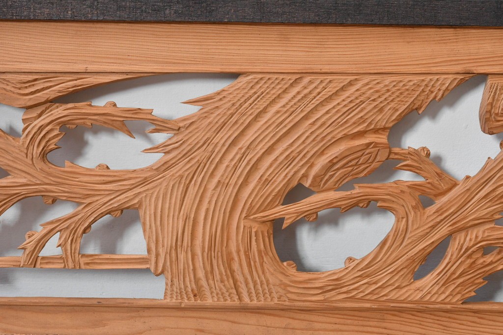 ヴィンテージ建具　昭和中期～後期　松竹梅の木彫りが両面に施された欄間2枚セット　(R-085084)