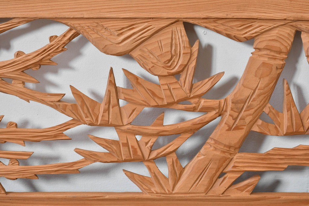 ヴィンテージ建具　昭和中期～後期　松竹梅の木彫りが両面に施された欄間2枚セット　(R-085084)