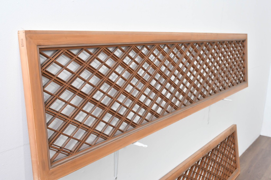 ヴィンテージ建具　昭和後期　細やかに組まれた菱格子の組子欄間2枚セット　(R-085085)