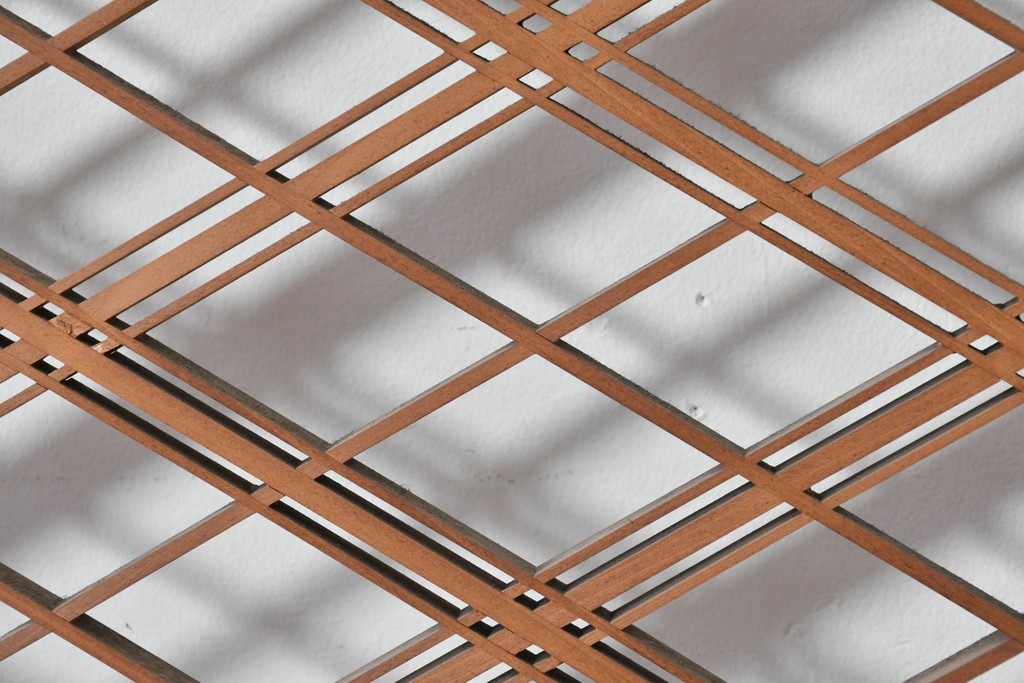 ヴィンテージ建具　昭和後期　細やかに組まれた菱格子の組子欄間2枚セット　(R-085085)