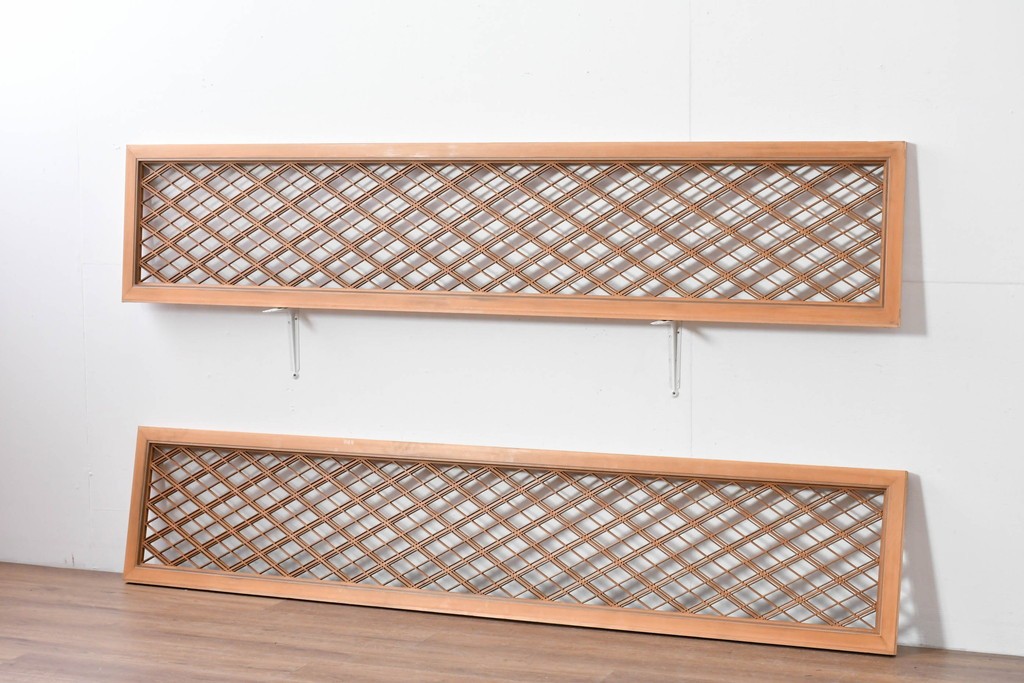 ヴィンテージ建具　昭和後期　細やかに組まれた菱格子の組子欄間2枚セット　(R-085086)