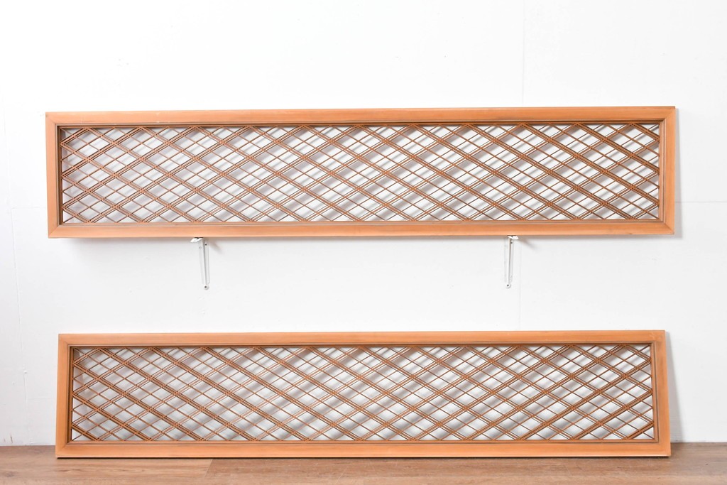 ヴィンテージ建具　昭和後期　細やかに組まれた菱格子の組子欄間2枚セット　(R-085086)