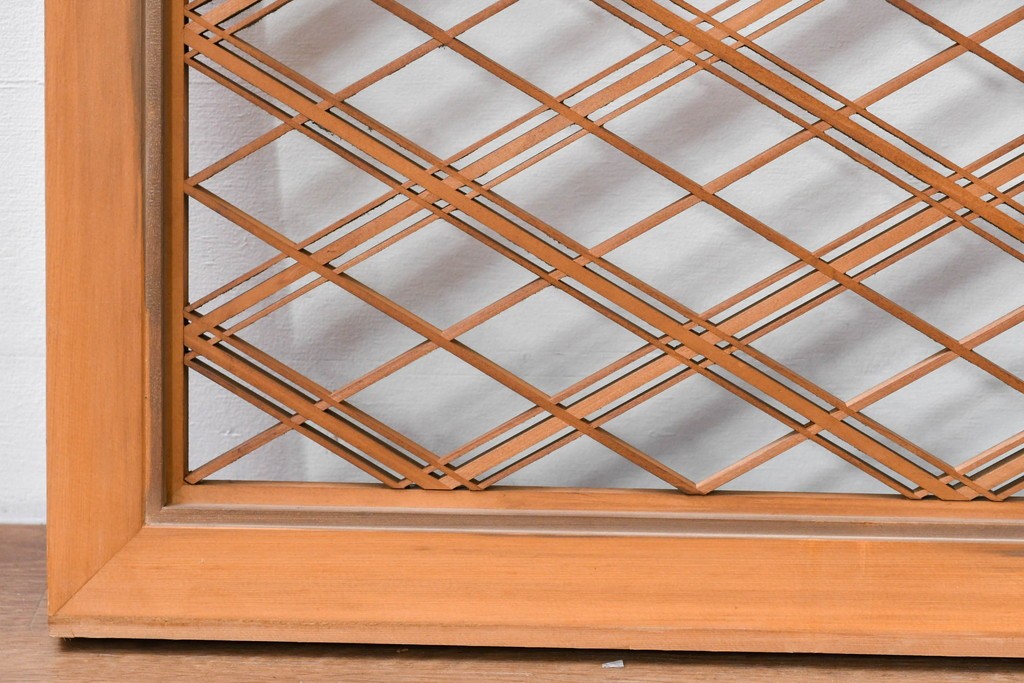 ヴィンテージ建具　昭和後期　細やかに組まれた菱格子の組子欄間2枚セット　(R-085086)