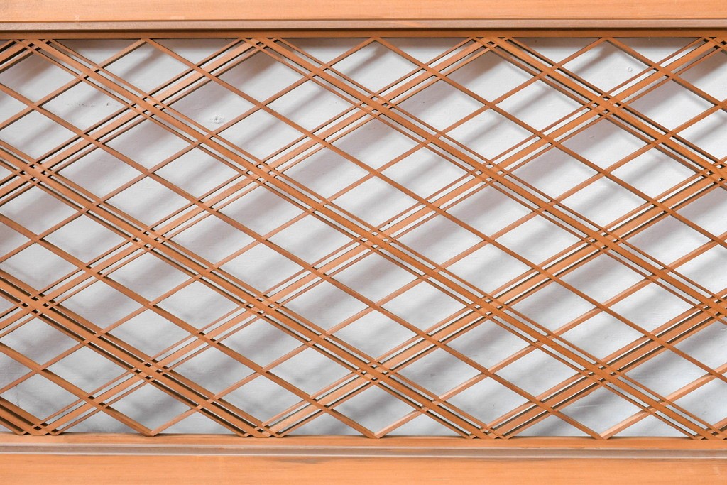 ヴィンテージ建具　昭和後期　細やかに組まれた菱格子の組子欄間2枚セット　(R-085086)