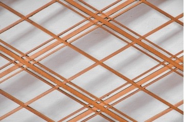 ヴィンテージ建具　昭和後期　細やかに組まれた菱格子の組子欄間2枚セット　(R-085086)