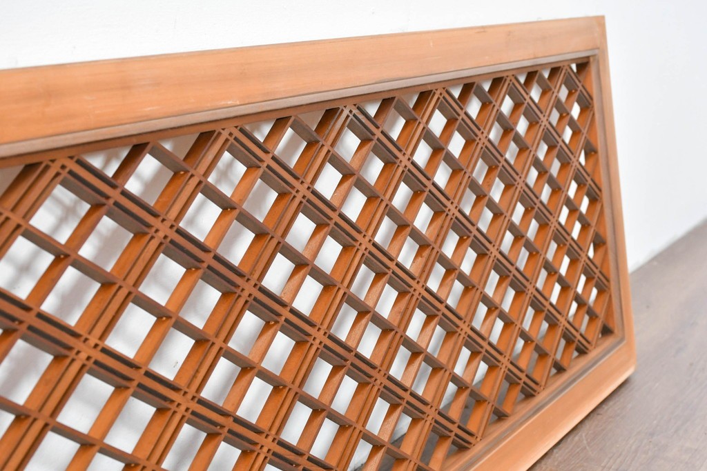 ヴィンテージ建具　昭和後期　細やかに組まれた菱格子の組子欄間2枚セット　(R-085086)