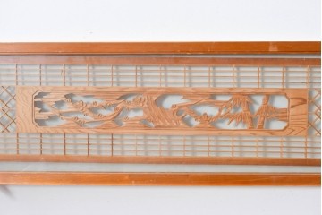 ヴィンテージ建具　昭和後期　繊細な組子と松竹梅の彫刻が入った両面ガラス欄間2枚セット　(R-085087)