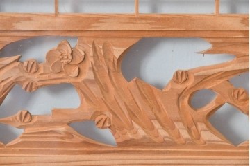 ヴィンテージ建具　昭和後期　繊細な組子と松竹梅の彫刻が入った両面ガラス欄間2枚セット　(R-085087)