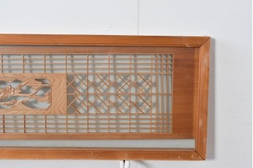 ヴィンテージ建具　昭和後期　繊細な組子と松竹梅の彫刻が入った両面ガラス欄間2枚セット　(R-085087)