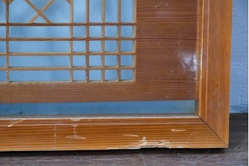 ヴィンテージ建具　昭和後期　繊細な組子と松竹梅の彫刻が入った両面ガラス欄間2枚セット　(R-085087)