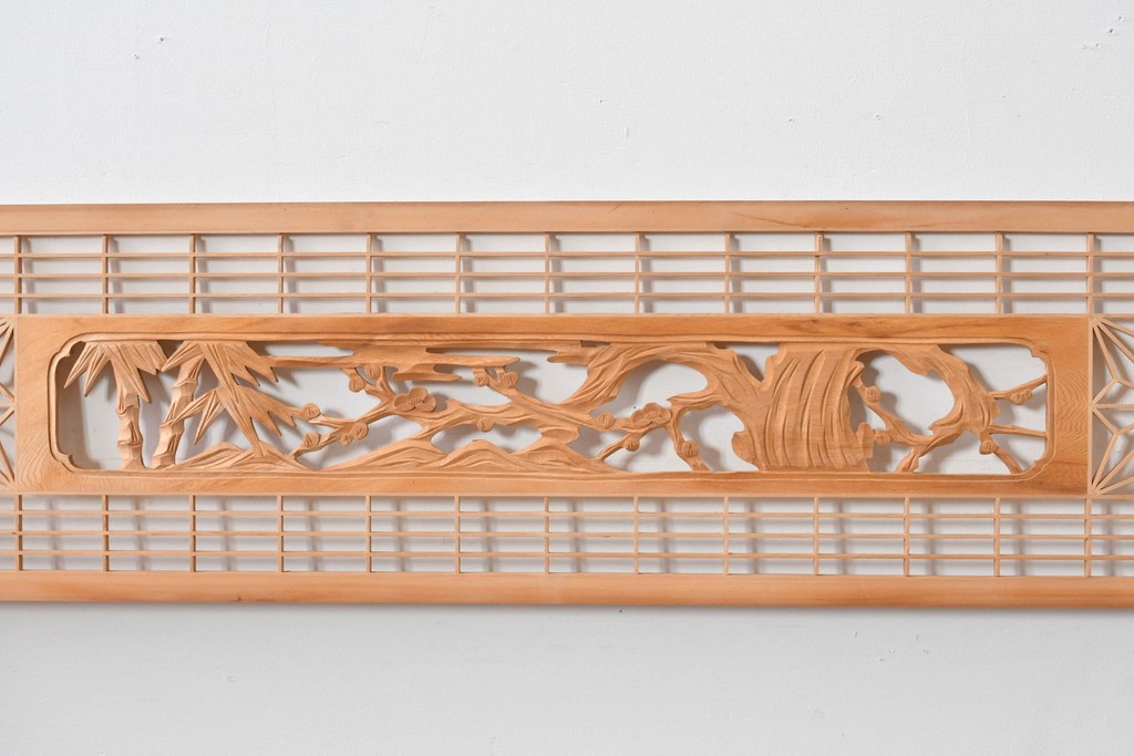 ヴィンテージ建具　昭和後期　松竹梅の彫刻と麻の葉文様が入った組子欄間2枚セット　(R-085088)