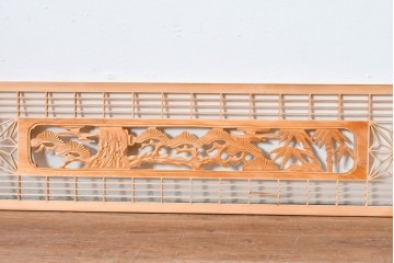 ヴィンテージ建具　昭和後期　松竹梅の彫刻と麻の葉文様が入った組子欄間2枚セット　(R-085088)