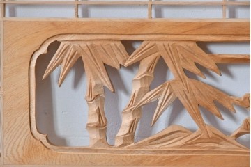 ヴィンテージ建具　昭和後期　松竹梅の彫刻と麻の葉文様が入った組子欄間2枚セット　(R-085088)