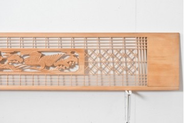 ヴィンテージ建具　昭和後期　松に鶴の彫刻が入った組子欄間2枚セット　(R-085089)