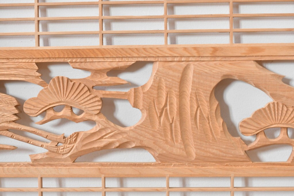 ヴィンテージ建具　昭和後期　松に鶴の彫刻が入った組子欄間2枚セット　(R-085089)