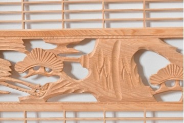 ヴィンテージ建具　昭和後期　松に鶴の彫刻が入った組子欄間2枚セット　(R-085089)