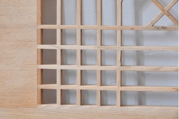 ヴィンテージ建具　昭和後期　松に鶴の彫刻が入った組子欄間2枚セット　(R-085089)