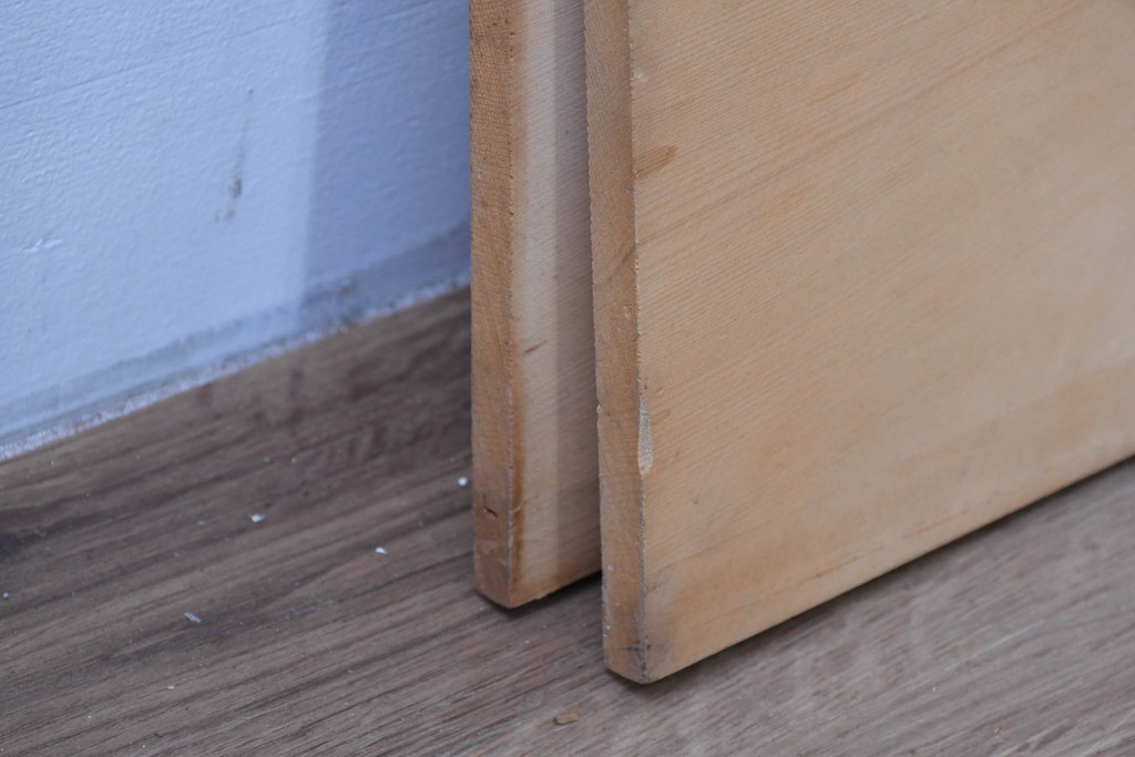 ヴィンテージ建具　昭和後期　松に鶴の彫刻が入った組子欄間2枚セット　(R-085089)