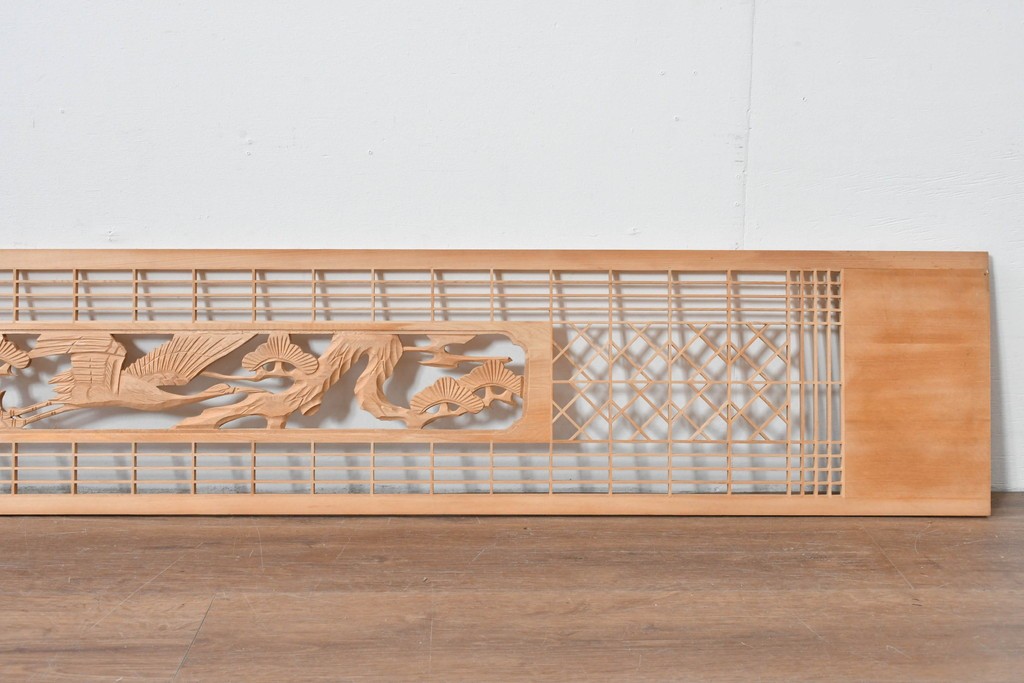 ヴィンテージ建具　昭和後期　松に鶴の彫刻が入った組子欄間2枚セット　(R-085089)