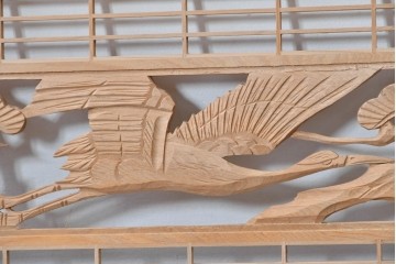 ヴィンテージ建具　昭和後期　松に鶴の彫刻が入った組子欄間2枚セット　(R-085089)