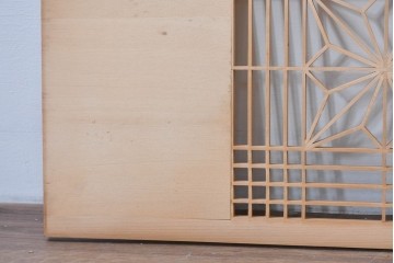 ヴィンテージ建具　昭和後期　松に鶴の彫刻と麻の葉文様が入った組子欄間2枚セット　(R-085090)