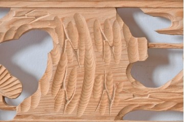 ヴィンテージ建具　昭和後期　松に鶴の彫刻と麻の葉文様が入った組子欄間2枚セット　(R-085090)