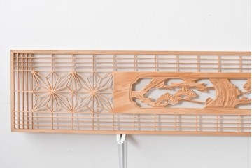 ヴィンテージ建具　昭和後期　彫刻入り　組子細工と松竹図の彫刻が味わい深い欄間2枚セット　(R-085091)