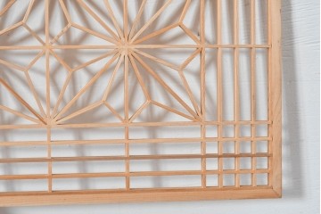 ヴィンテージ建具　昭和後期　彫刻入り　組子細工と松竹図の彫刻が味わい深い欄間2枚セット　(R-085091)