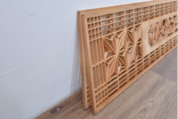 ヴィンテージ建具　昭和後期　彫刻入り　組子細工と松竹図の彫刻が味わい深い欄間2枚セット　(R-085091)