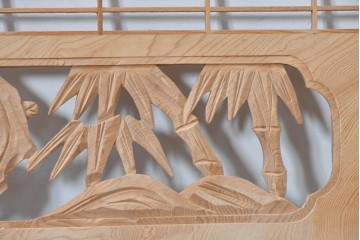 ヴィンテージ建具　昭和後期　彫刻入り　組子細工と松竹図の彫刻が味わい深い欄間2枚セット　(R-085091)