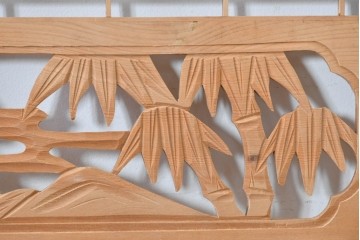 ヴィンテージ建具　昭和後期　松竹梅図の彫刻意匠が映える組子細工の欄間2枚セット　(R-085092)