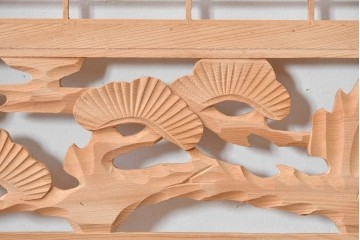 ヴィンテージ建具　昭和後期　松竹梅図の彫刻意匠が映える組子細工の欄間2枚セット　(R-085092)