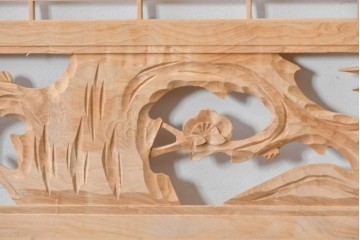 ヴィンテージ建具　昭和後期　彫刻入り　松竹梅図の意匠と組子細工が調和する欄間2枚セット　(R-085093)