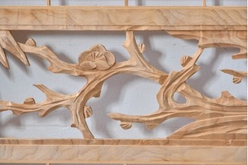 ヴィンテージ建具　昭和後期　彫刻入り　松竹梅図の意匠と組子細工が調和する欄間2枚セット　(R-085093)