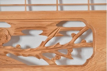 ヴィンテージ建具　昭和後期　彫刻入り　松竹梅図の意匠が際立つ組子細工の欄間2枚セット　(R-085094)