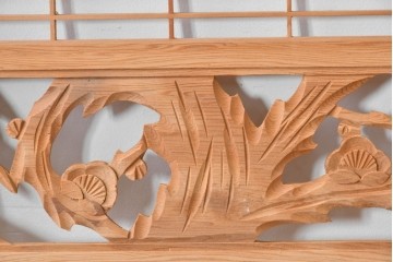 ヴィンテージ建具　昭和後期　彫刻入り　松竹梅図の意匠が際立つ組子細工の欄間2枚セット　(R-085094)