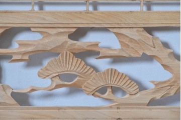 ヴィンテージ建具　昭和後期　松竹梅図の彫刻をあしらった組子欄間2枚セット　(R-085095)