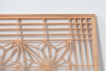 ヴィンテージ建具　昭和後期　松竹梅図の彫刻をあしらった組子欄間2枚セット　(R-085095)