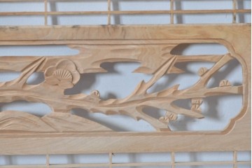 ヴィンテージ建具　昭和後期　彫刻入り　端整な組子に松竹梅を刻んだ欄間2枚セット　(R-085096)