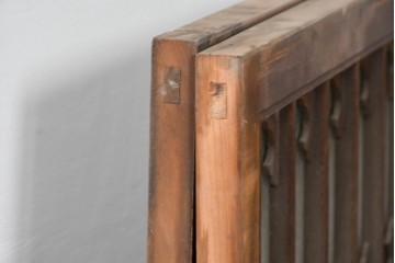 アンティーク建具　昭和初期～中期　ガラス入り　大正ロマンを象る優美な透かし意匠の欄間2枚セット　(R-085097)