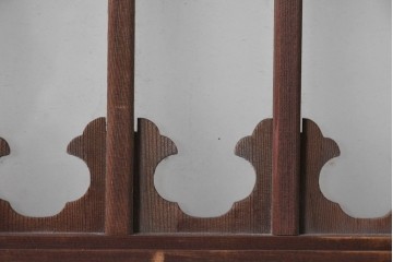 アンティーク建具　昭和初期～中期　ガラス入り　大正ロマンを象る優美な透かし意匠の欄間2枚セット　(R-085097)