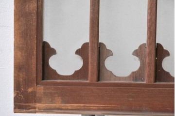 アンティーク建具　昭和初期～中期　ガラス入り　大正ロマンを象る優美な透かし意匠の欄間2枚セット　(R-085097)
