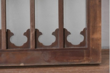 アンティーク建具　昭和初期～中期　ガラス入り　大正ロマンを象る優美な透かし意匠の欄間2枚セット　(R-085097)