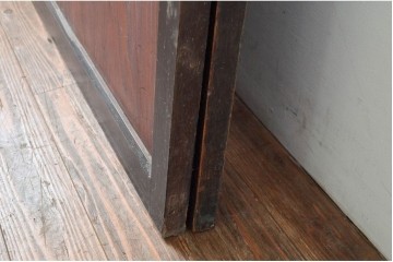 アンティーク建具　大正期　漆塗り　模様入りのガラスが魅力的な幅広ガラス帯戸(引き戸)　(R-085103)