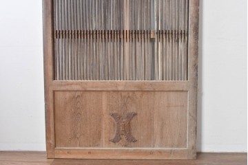 アンティーク建具　明治～大正　縦格子と鉄金具が印象的な蔵戸1枚　(R-085105)