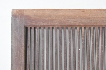 アンティーク建具　明治～大正　縦格子と鉄金具が印象的な蔵戸1枚　(R-085105)