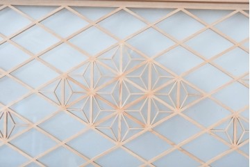 ヴィンテージ建具　昭和後期　両面ガラス　繊細な組子細工の欄間1枚　(R-085106)