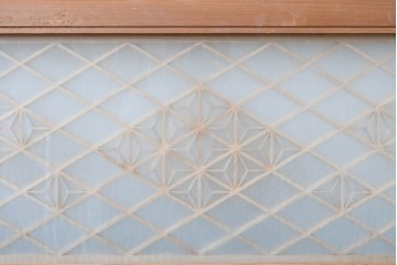 ヴィンテージ建具　昭和後期　両面ガラス　繊細な組子細工の欄間1枚　(R-085106)