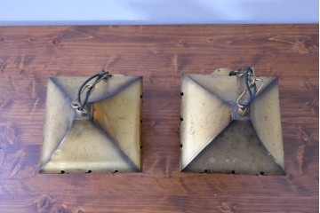 和製ヴィンテージ　レトロ　金属フードとガラスシェードのペンダントライト2個セット　(R-085107)